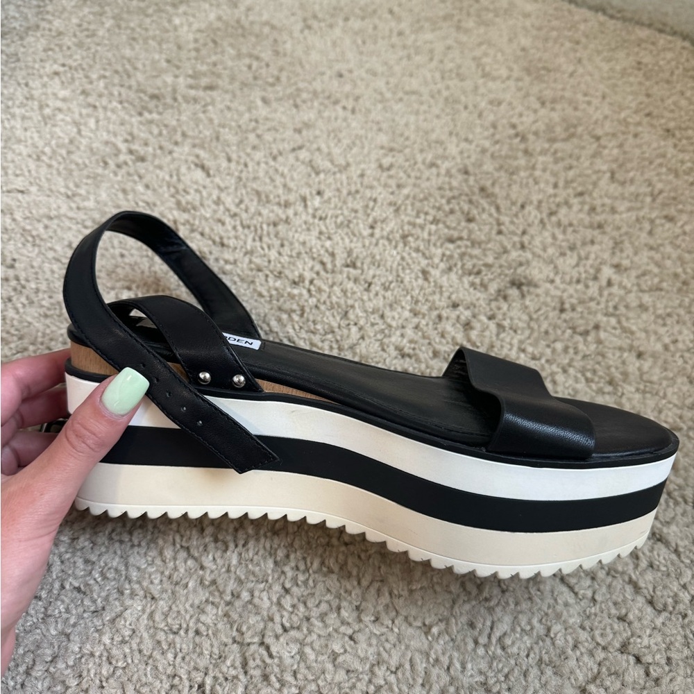 never worn steve madden platform sandals with an ankle buckle